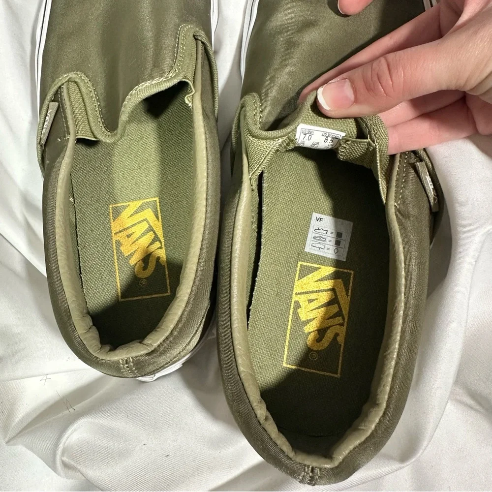 EUC Vans Olive Green Slip-On Shiny Sneakers SZ US 8.5‎